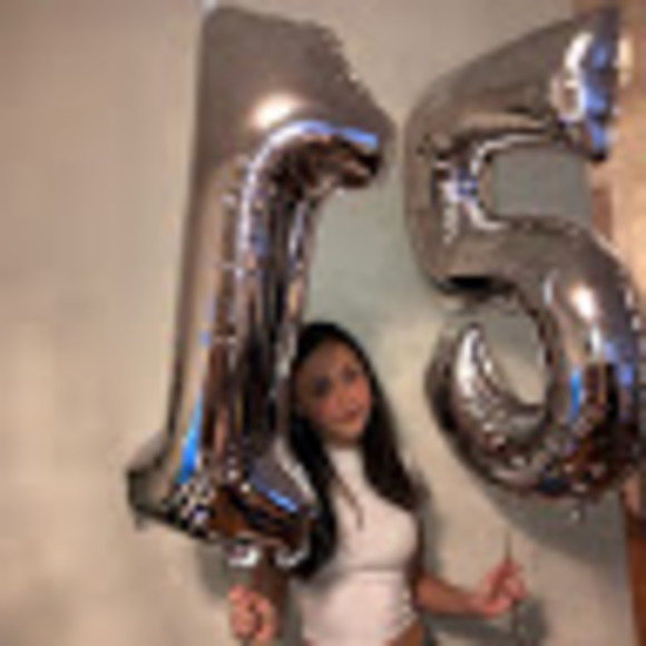 Meet your Posher, Karin - Picture 1 of 1